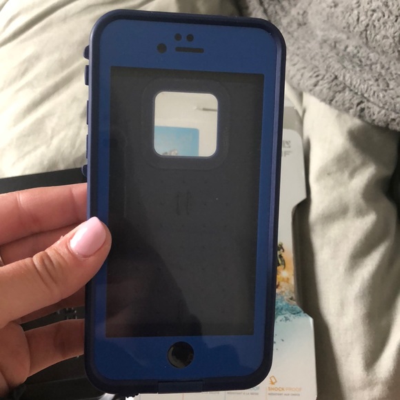 Brand new LifeProof case 5c - Picture 2 of 3